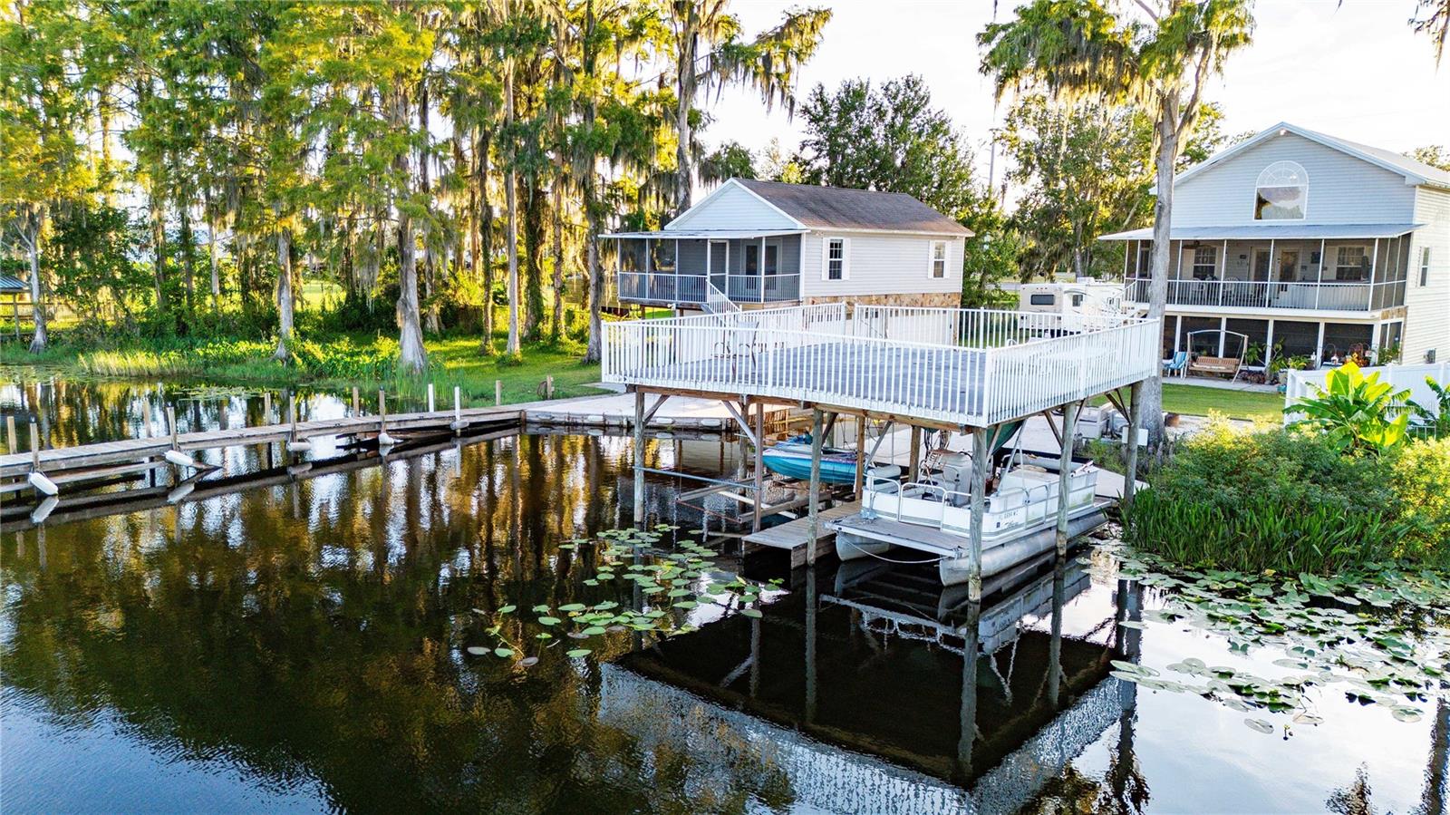 HIGHWAY LAKE ESTATES - Residential