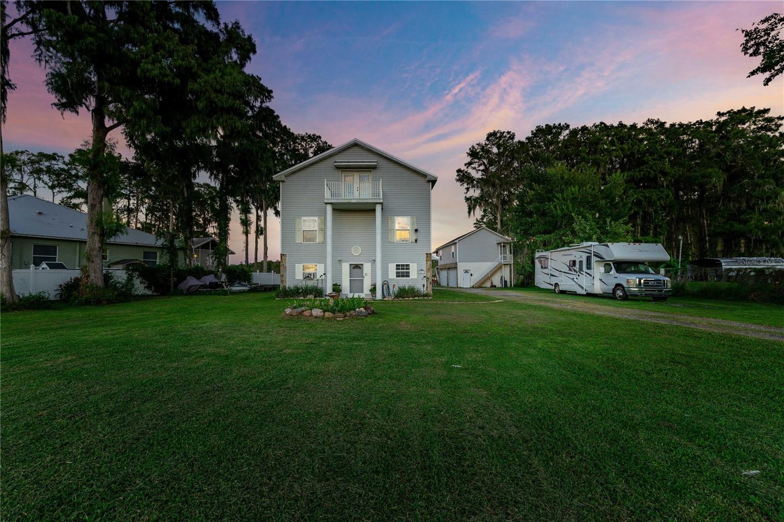 HIGHWAY LAKE ESTATES - Residential