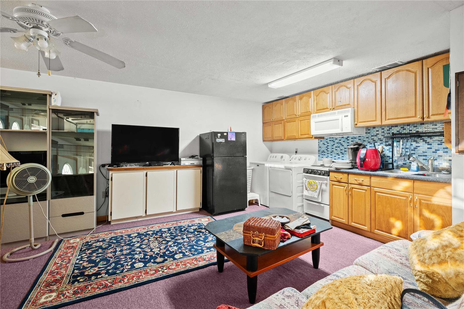 HIGHWAY LAKE ESTATES - Residential