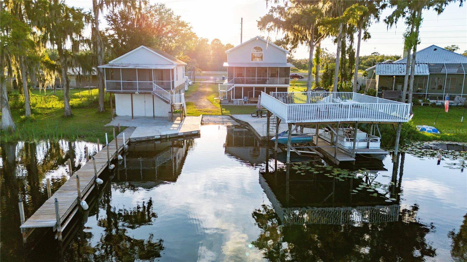 HIGHWAY LAKE ESTATES - Residential