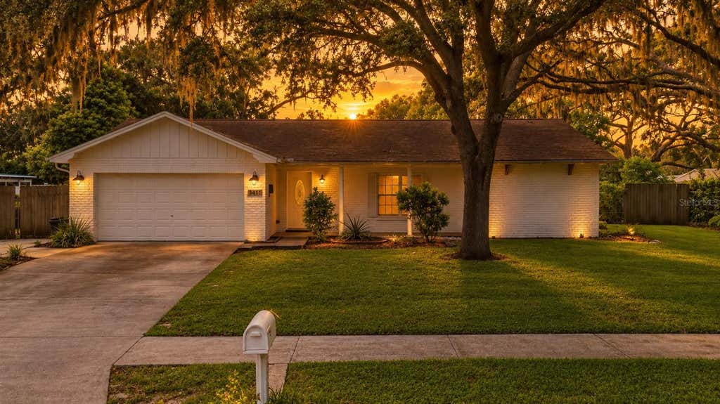 Photo of 3412 Little Oak Street, Valrico, FL 33596 (MLS # TB8536607)
