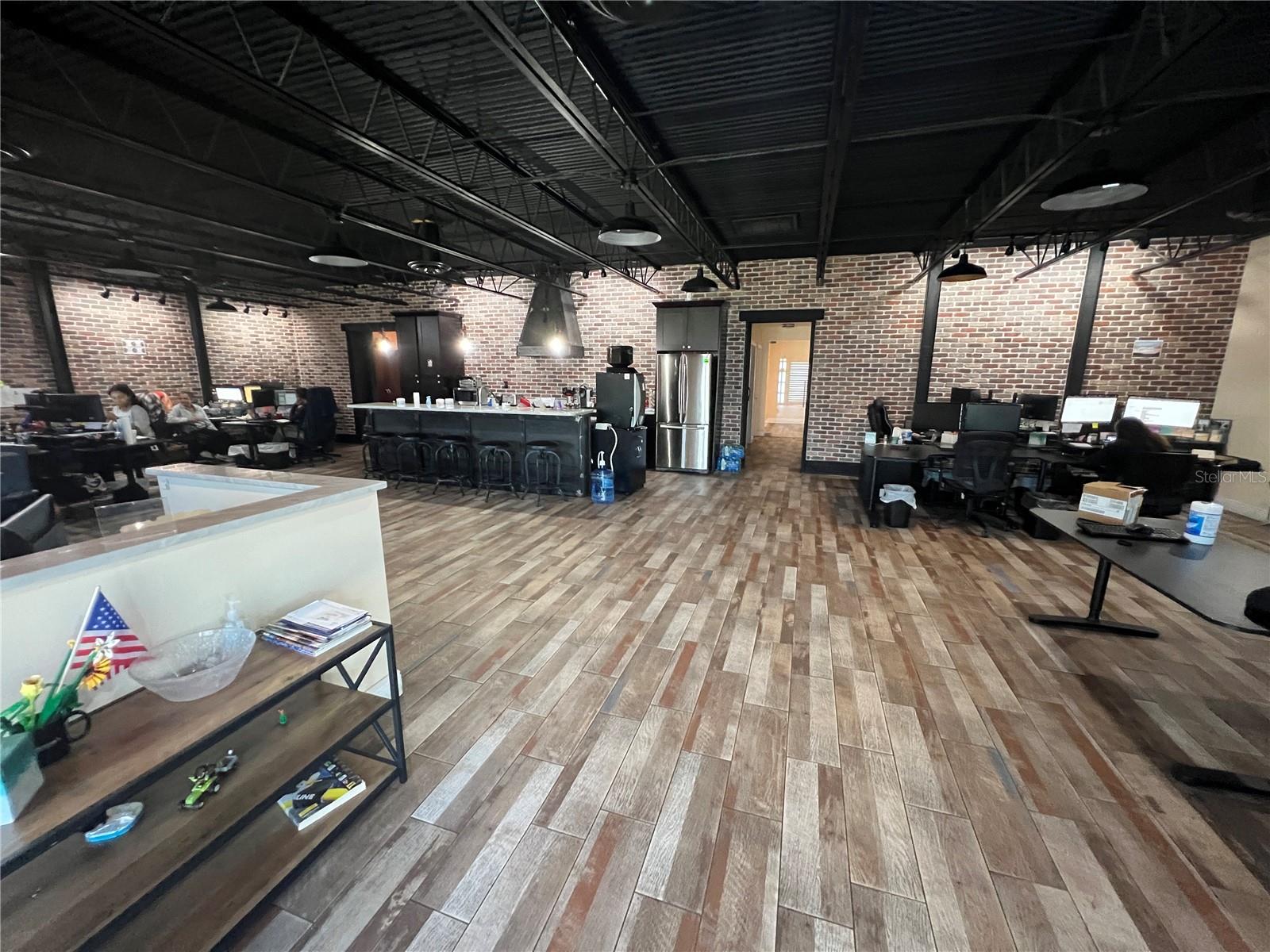SOUTH TAMPA SUB - Commercial Sale