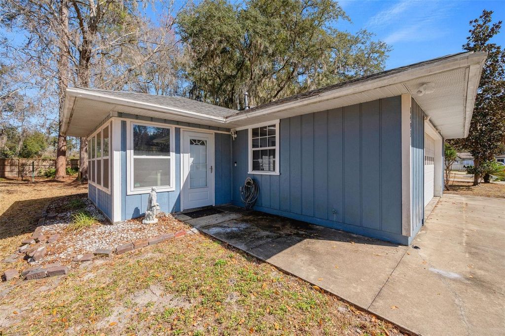 Photo of 8493 NW 37th Terrace, Gainesville, FL 32653 (MLS # GC537425)