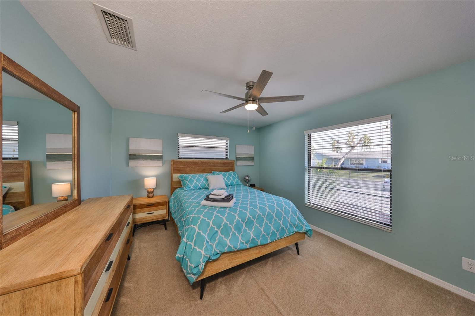 A RESUB OF A POR OF APOLLO - Residential Lease