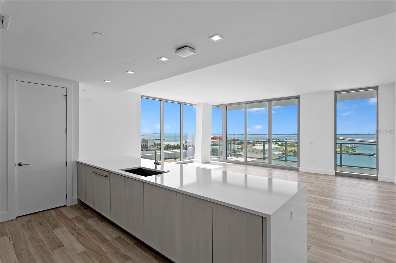 MARINA POINTE EAST A CONDOMINIUM - Residential