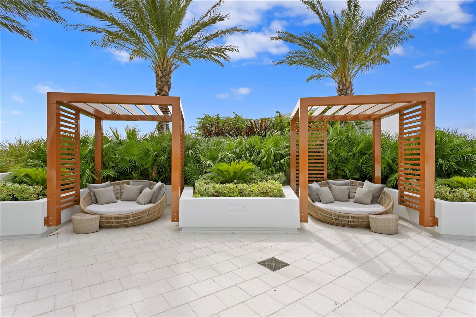 MARINA POINTE EAST A CONDOMINIUM - Residential