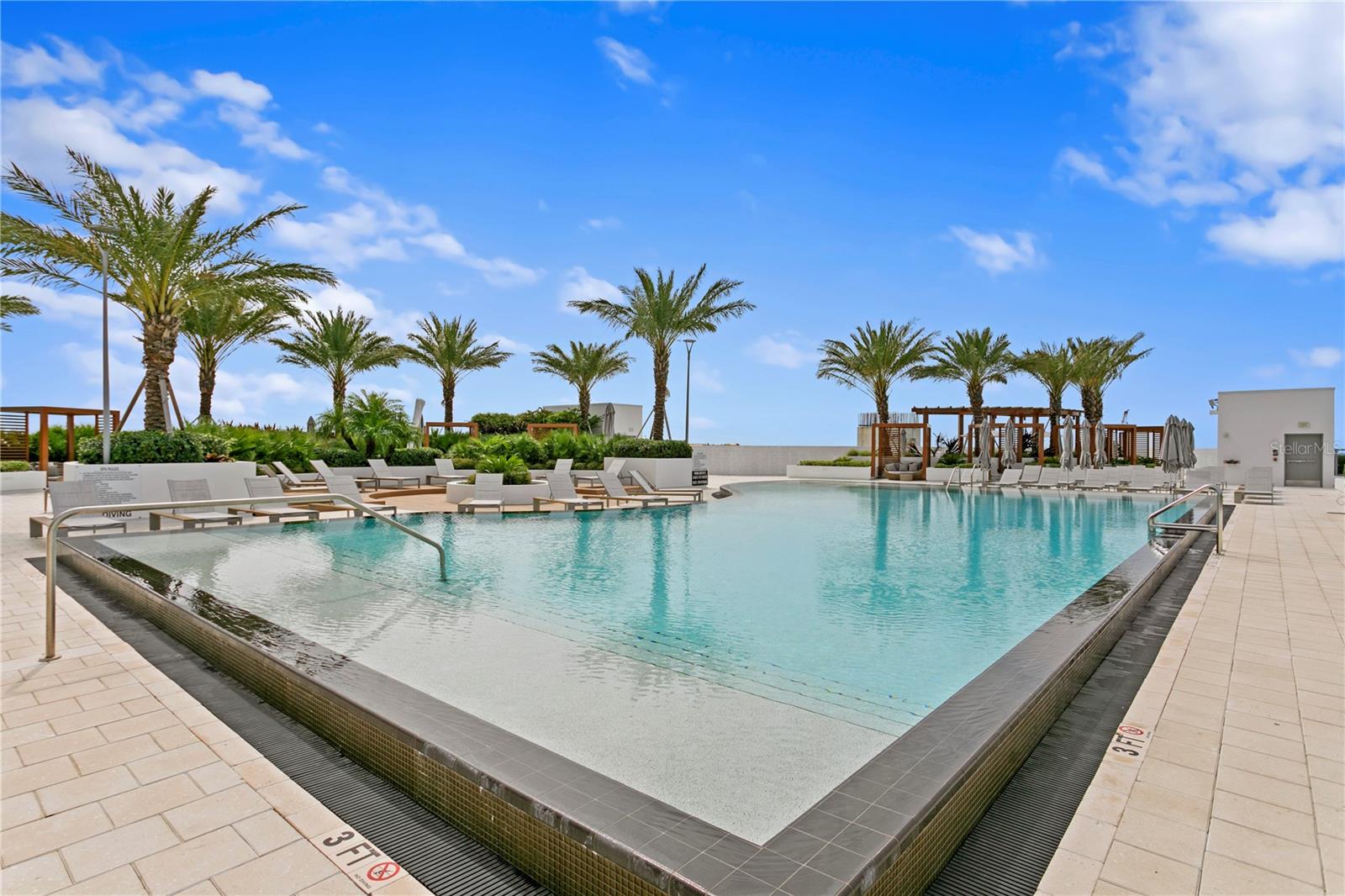 MARINA POINTE EAST A CONDOMINIUM - Residential