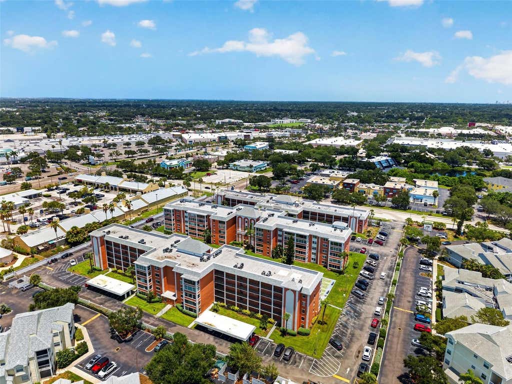 Photo of 6960 20th Avenue N #105, St Petersburg, FL 33710 (MLS # TB8532002)