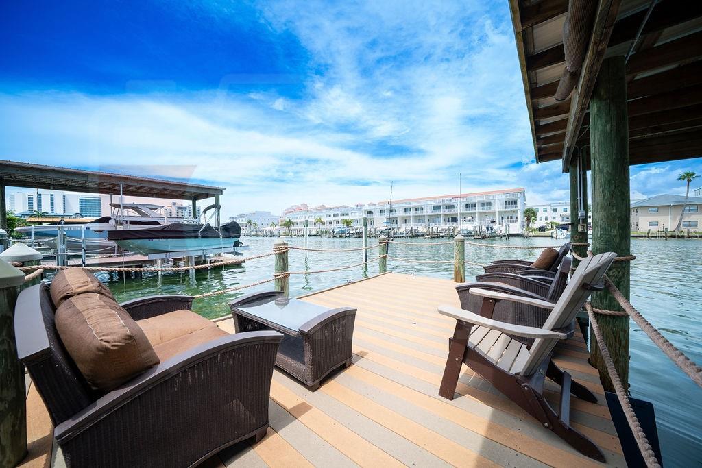 166 BAYSIDE DRIVE