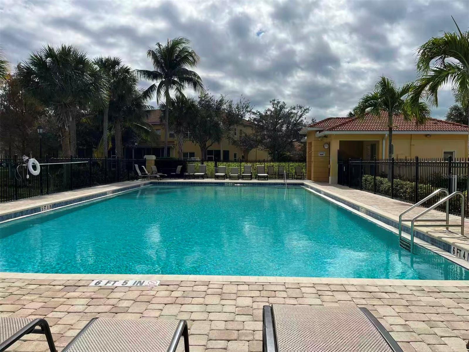 SAIL HARBOUR/HEALTHPARK - Residential