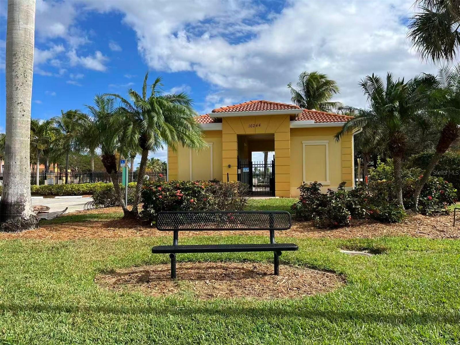 SAIL HARBOUR/HEALTHPARK - Residential