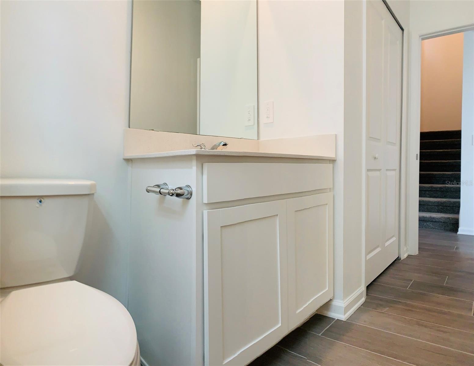 STOREY GROVE - Residential Lease