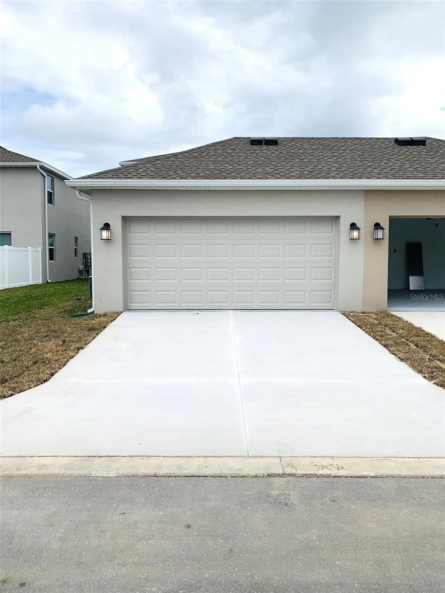 STOREY GROVE - Residential Lease