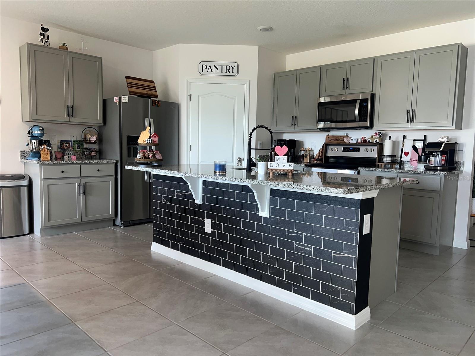 THOMPSON GROVE - Residential