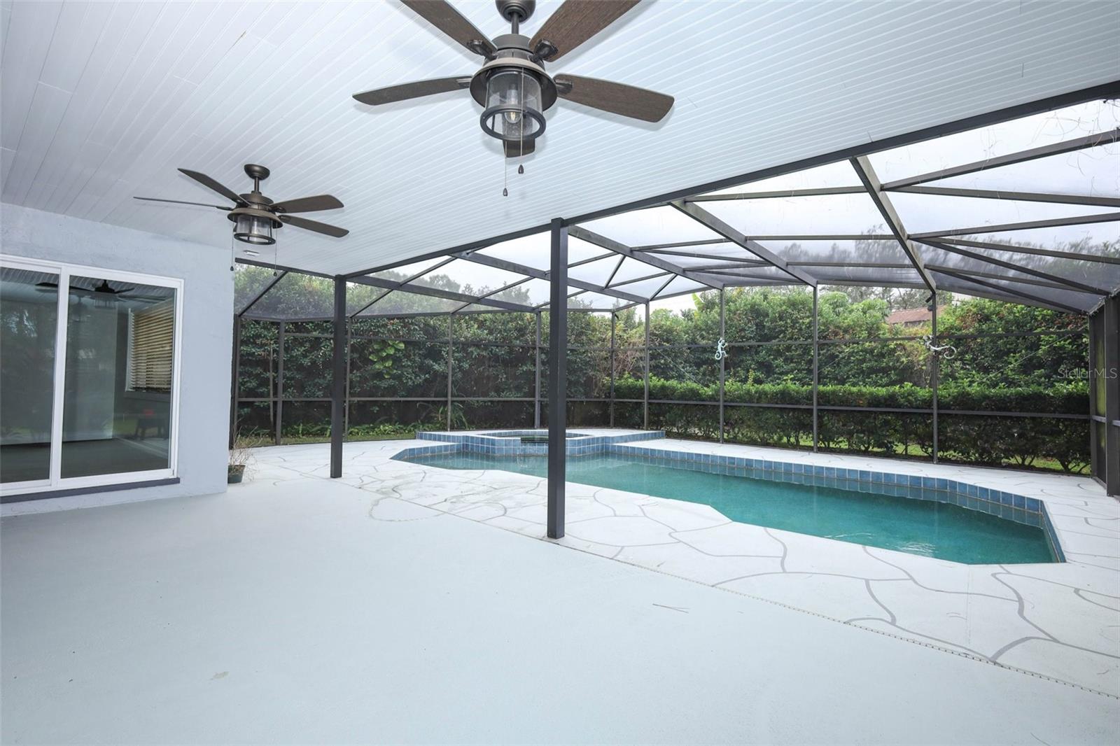 TUSKAWILLA POINT - Residential