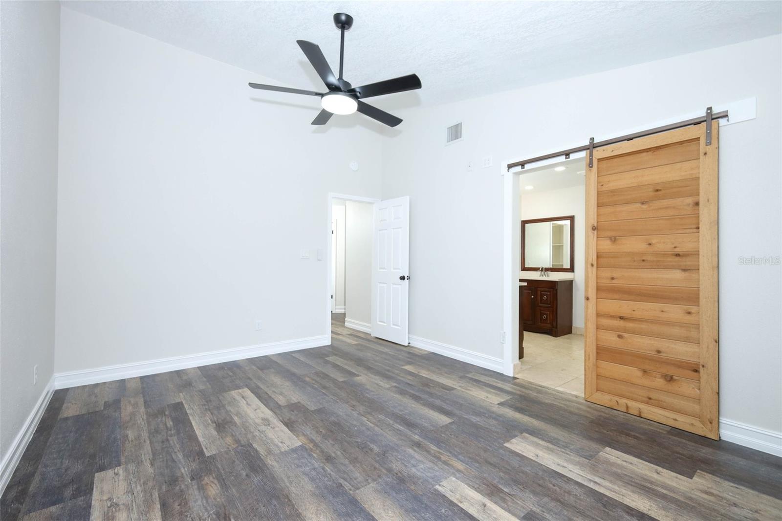 TUSKAWILLA POINT - Residential