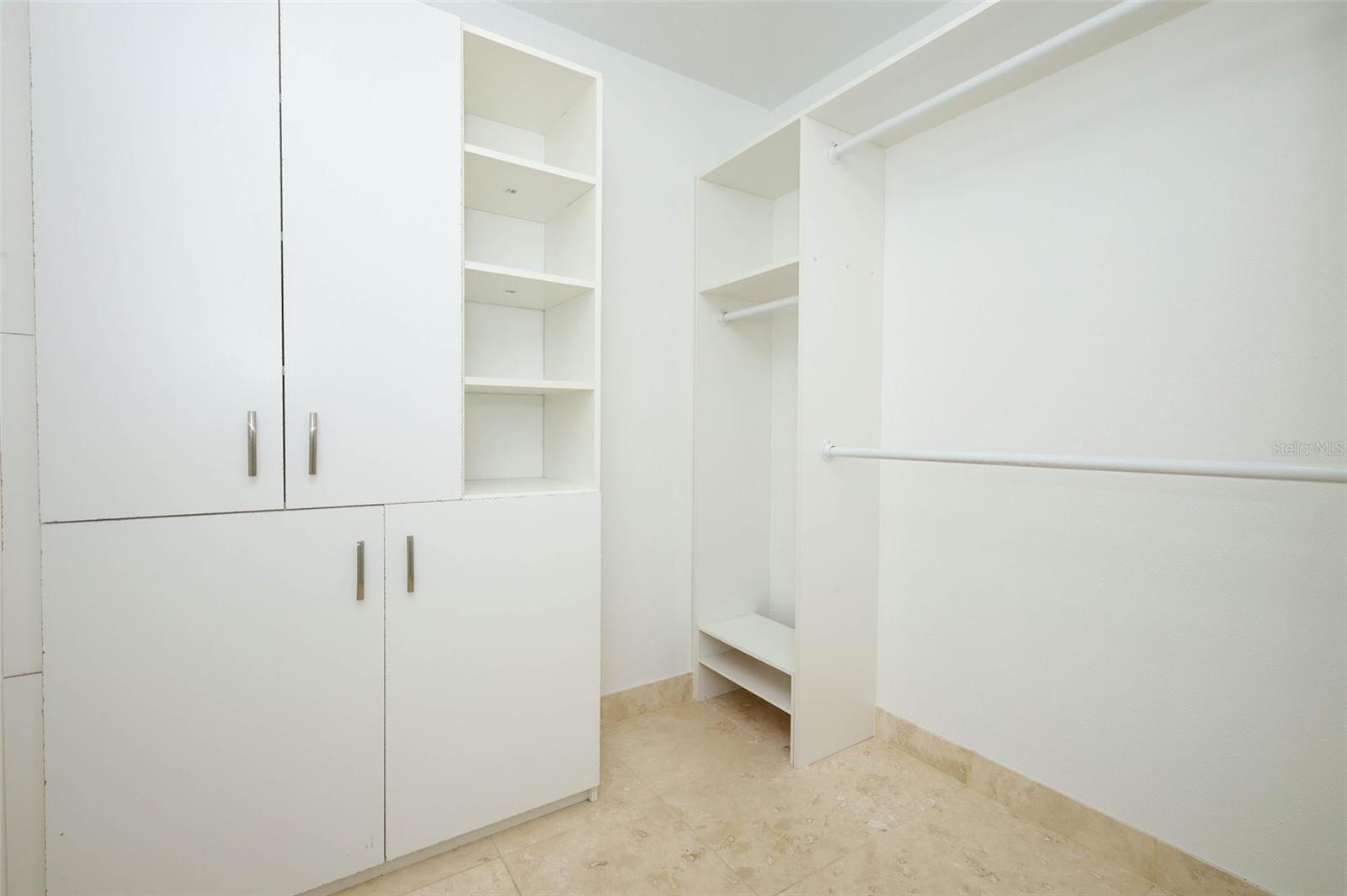 TUSKAWILLA POINT - Residential