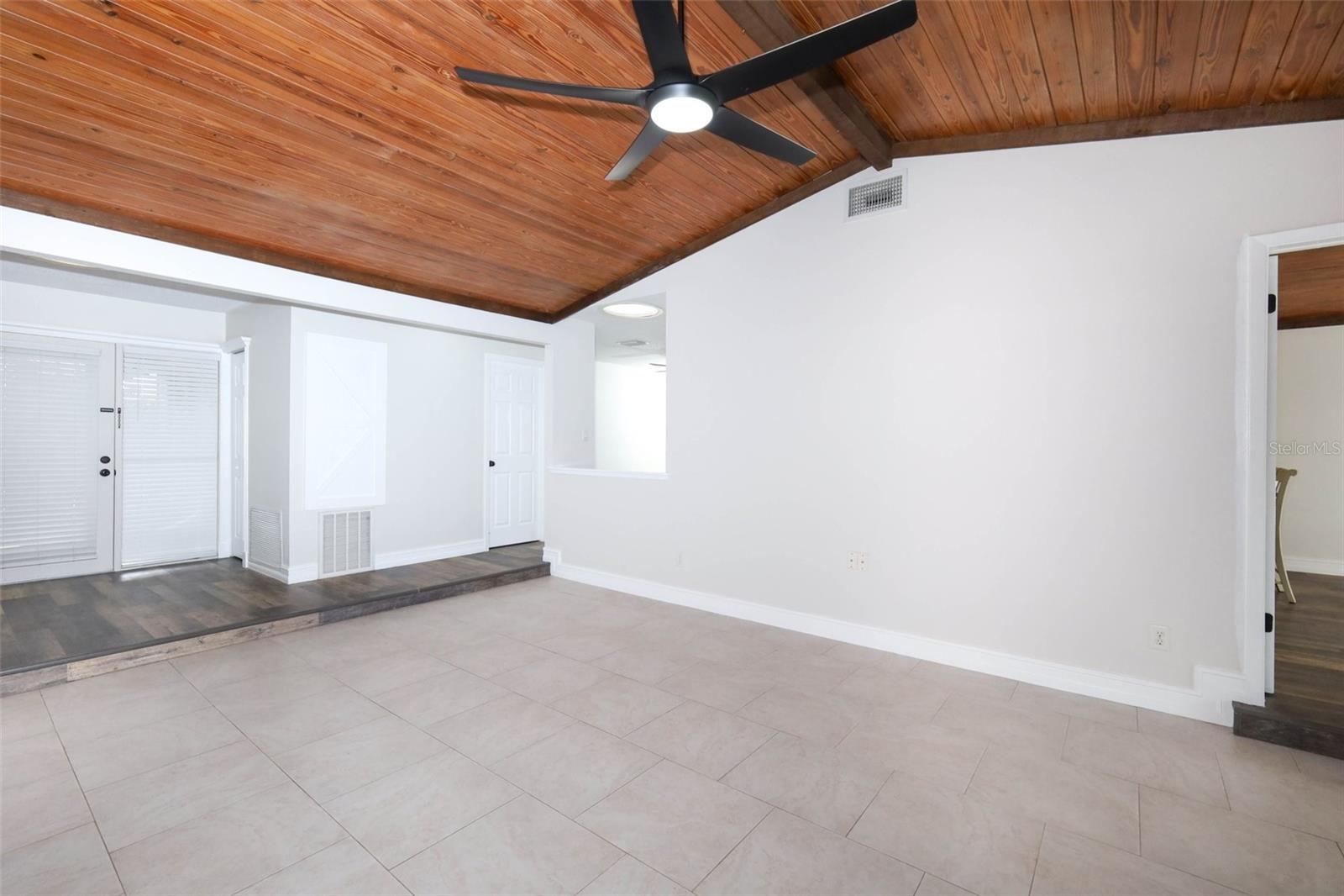 TUSKAWILLA POINT - Residential