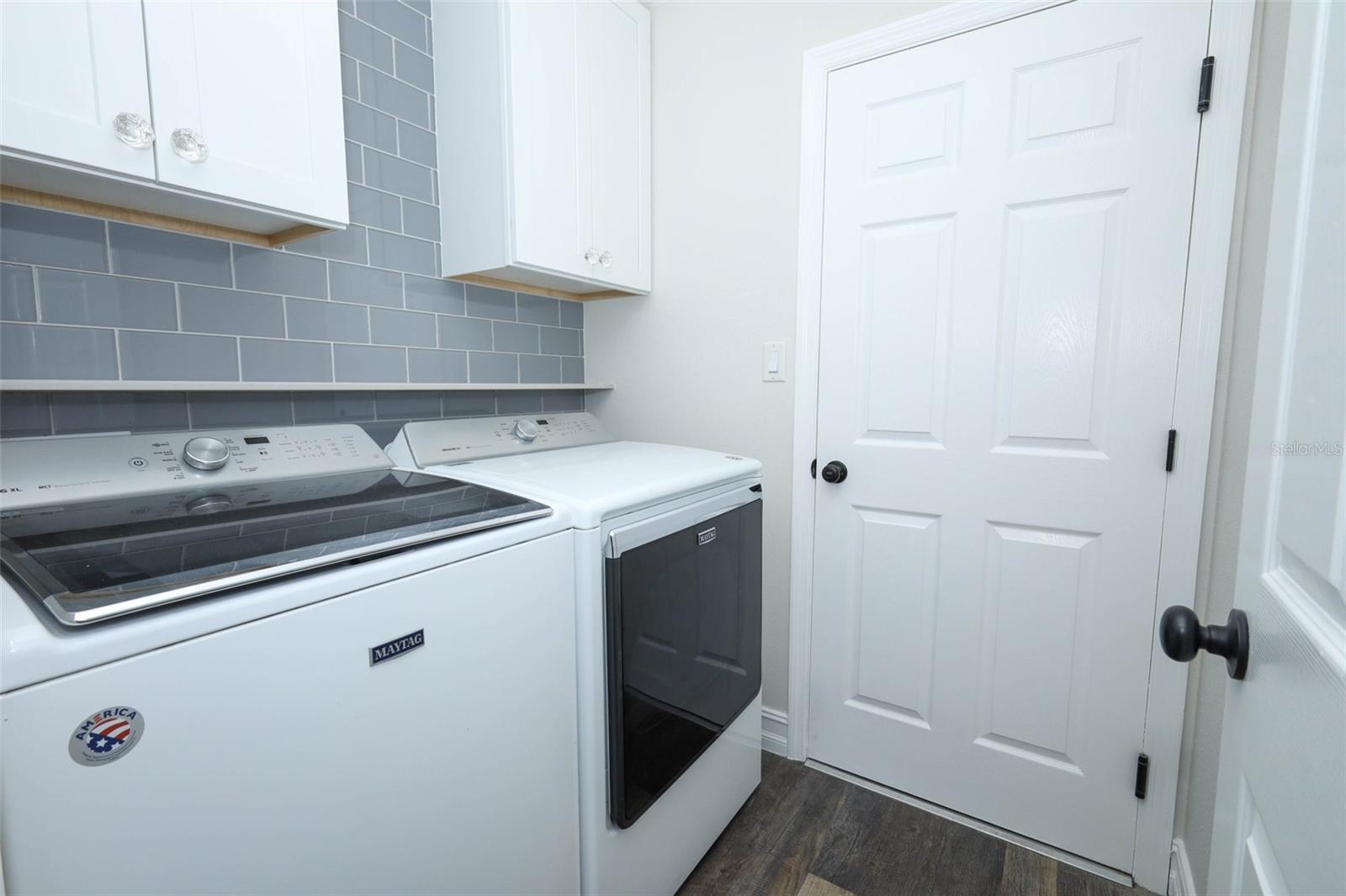 TUSKAWILLA POINT - Residential