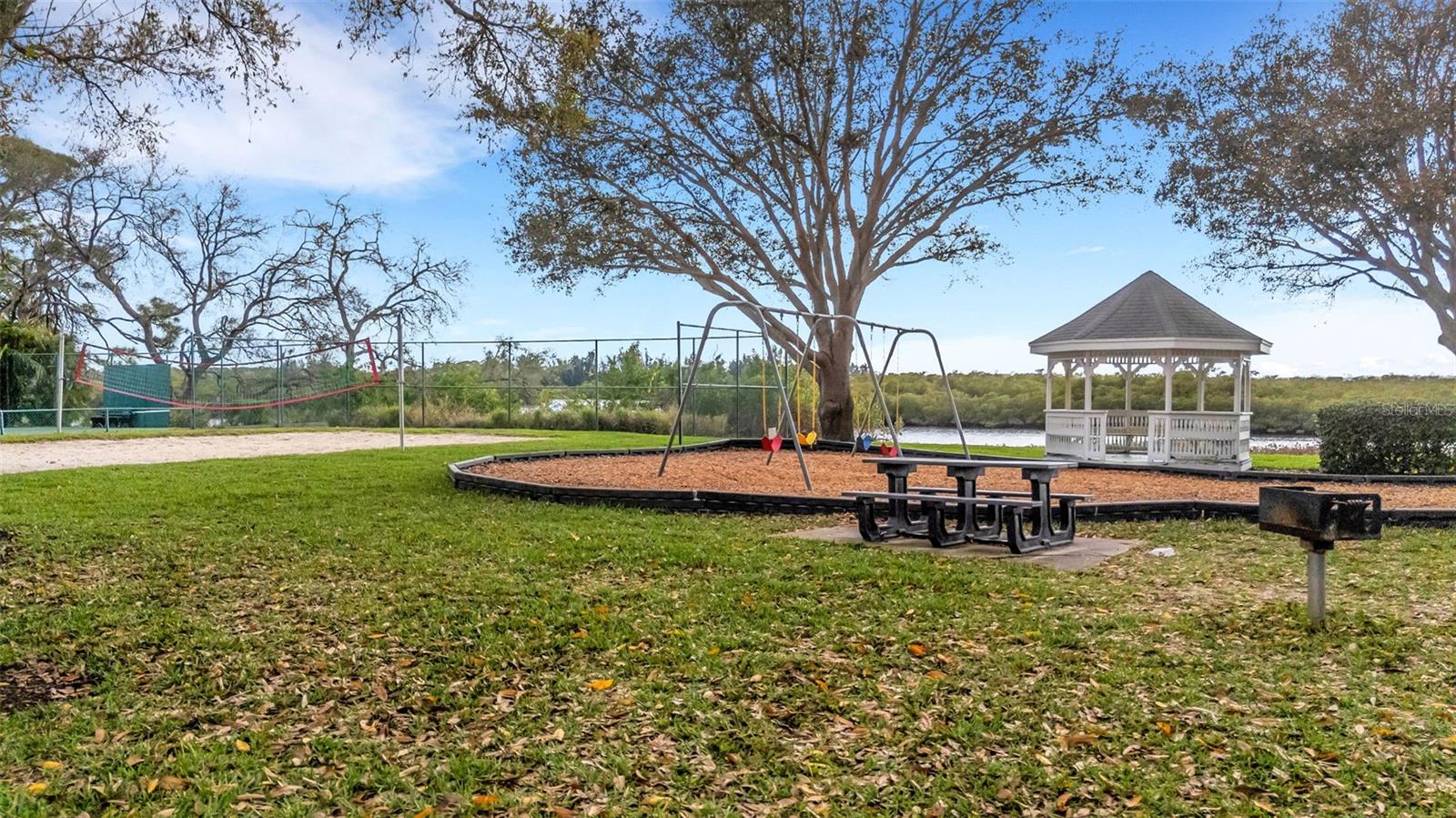 BRADEN RIVER LAKES - Residential