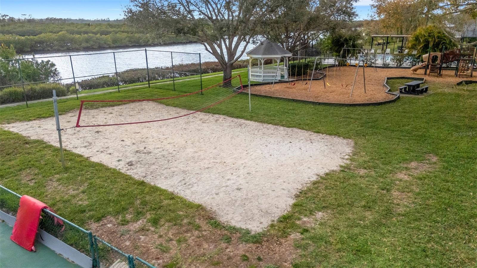 BRADEN RIVER LAKES - Residential