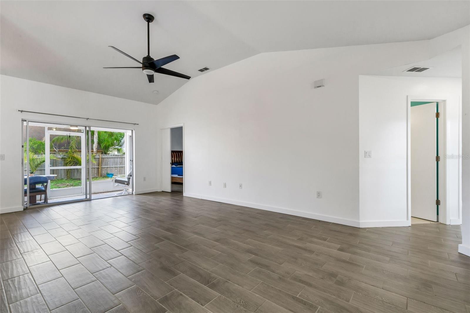 BRADEN RIVER LAKES - Residential