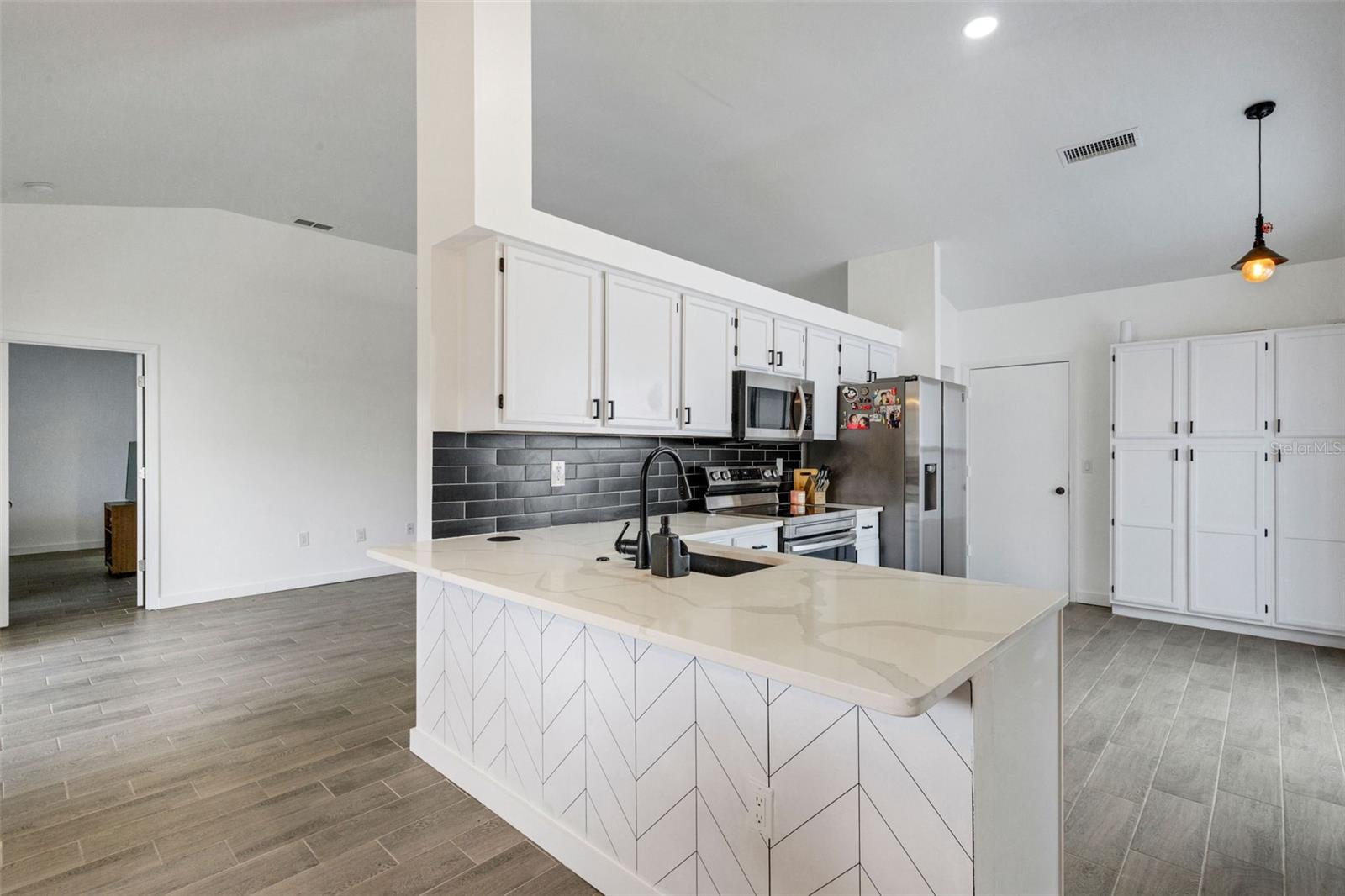 BRADEN RIVER LAKES - Residential