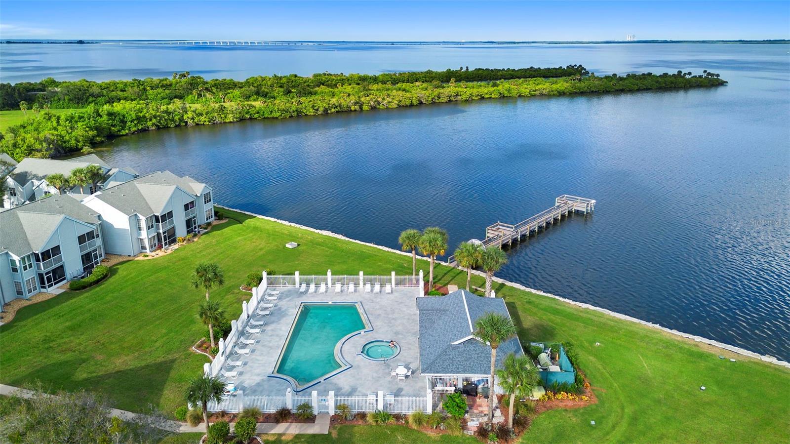 DELESPINE ON INDIAN RIVER - Residential