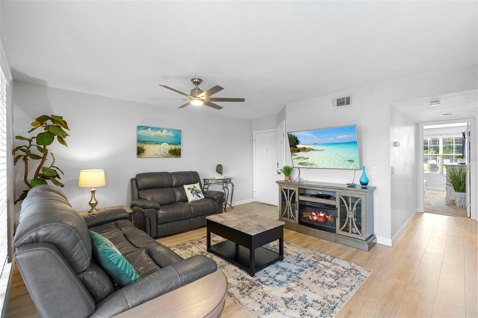 DELESPINE ON INDIAN RIVER - Residential