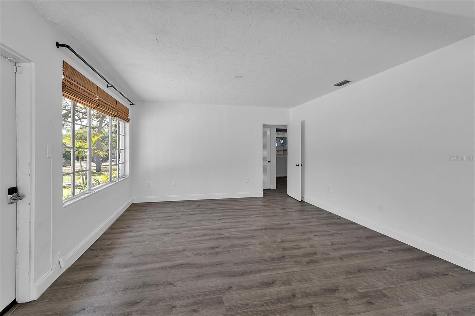 SYLVAN SHORES - Residential