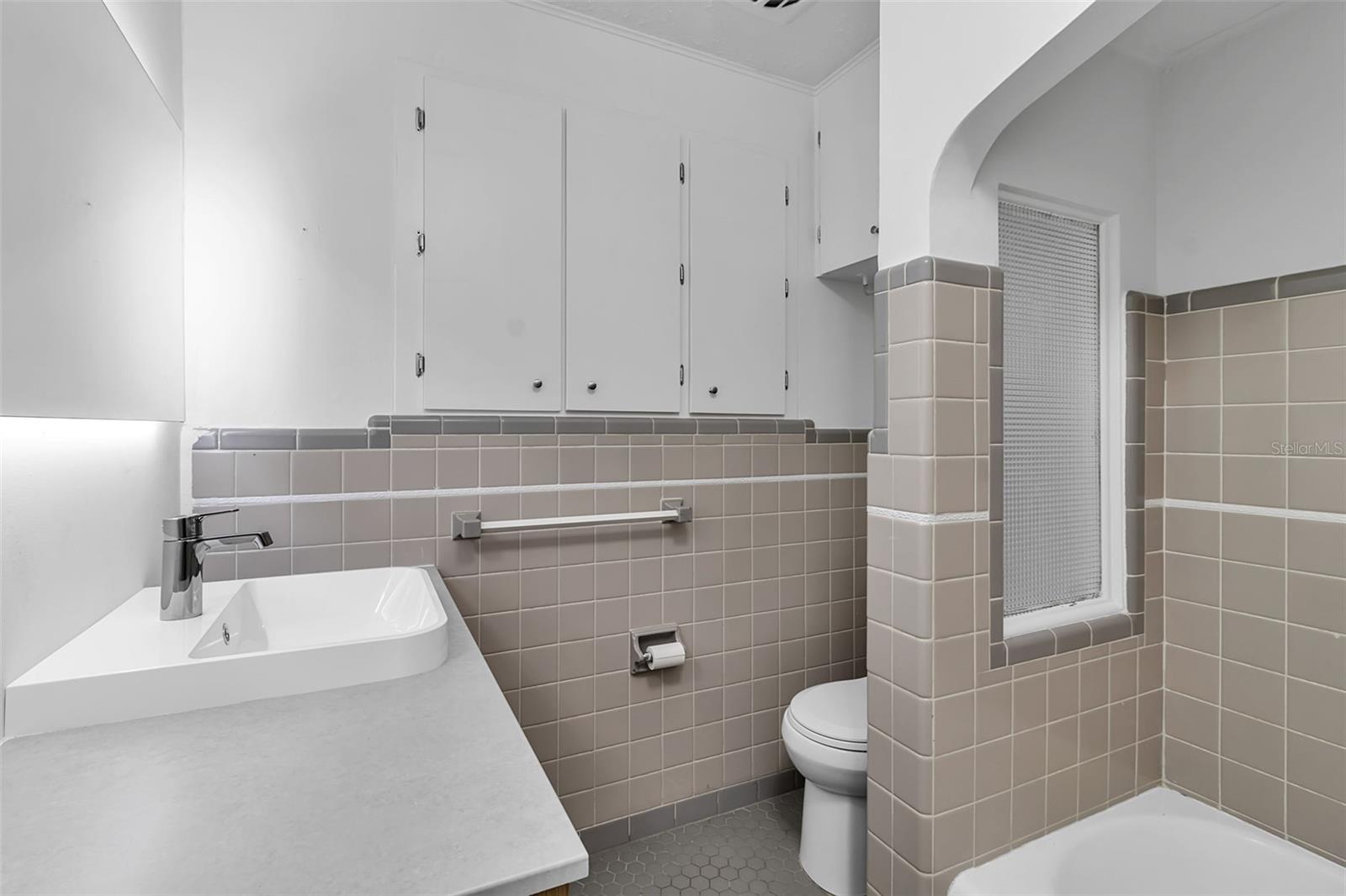 SYLVAN SHORES - Residential