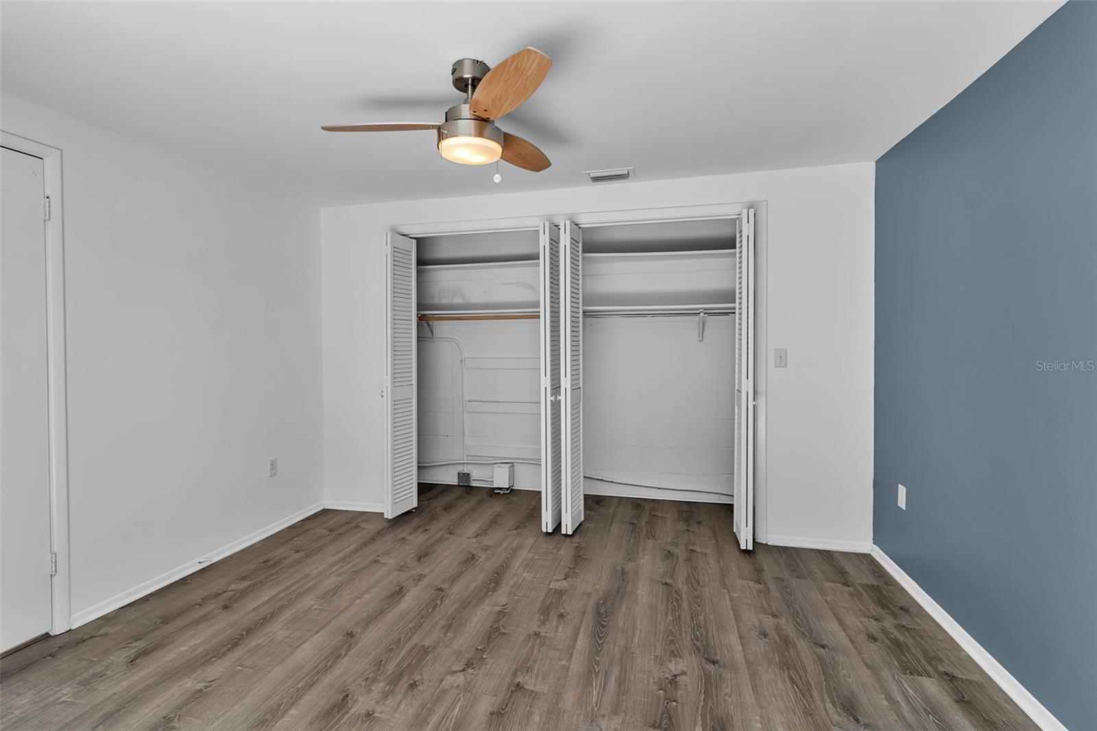 SYLVAN SHORES - Residential