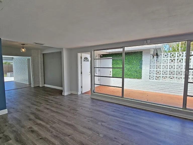 SYLVAN SHORES - Residential