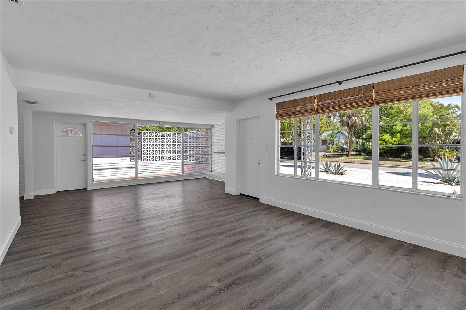 SYLVAN SHORES - Residential