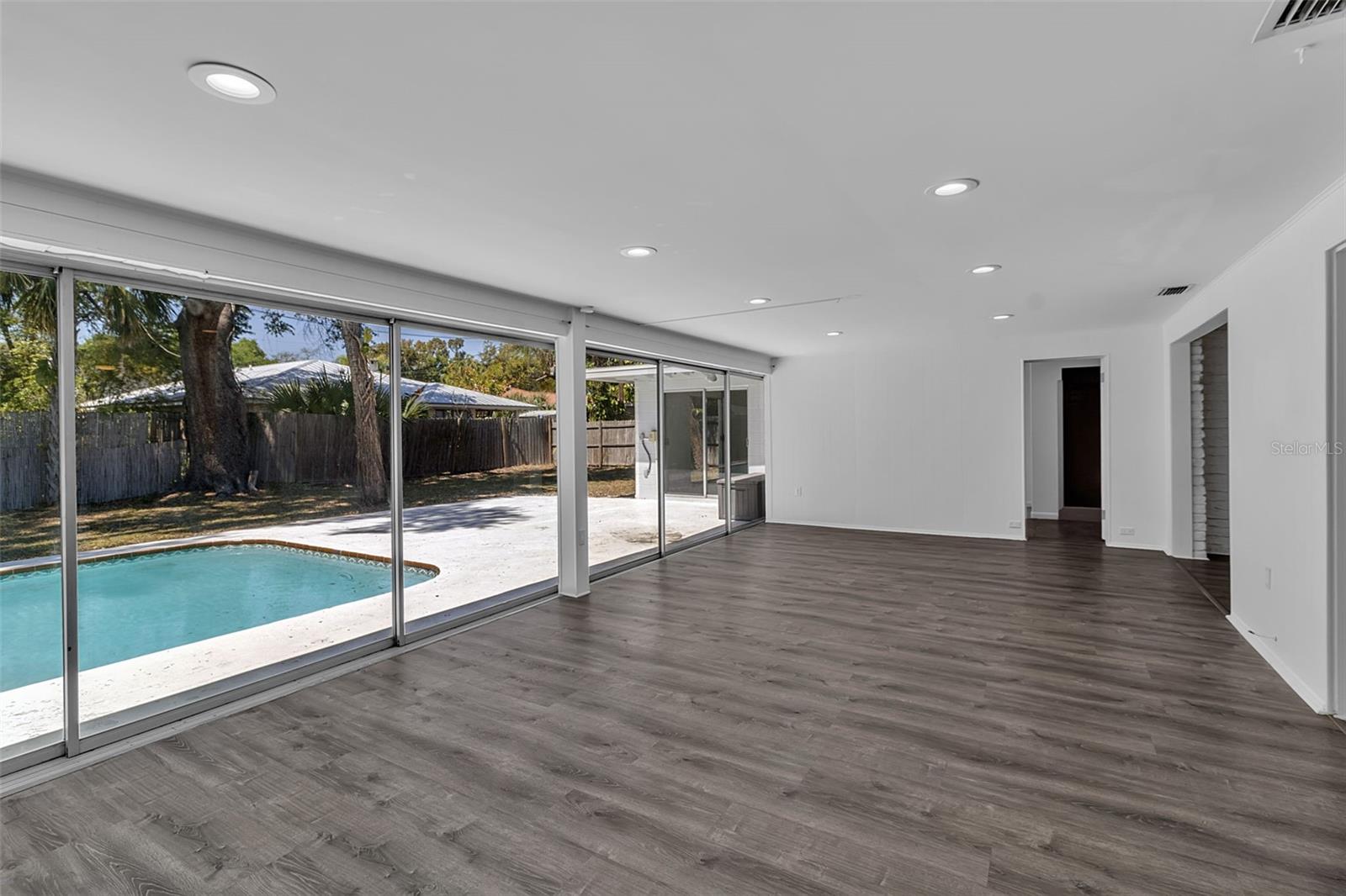 SYLVAN SHORES - Residential