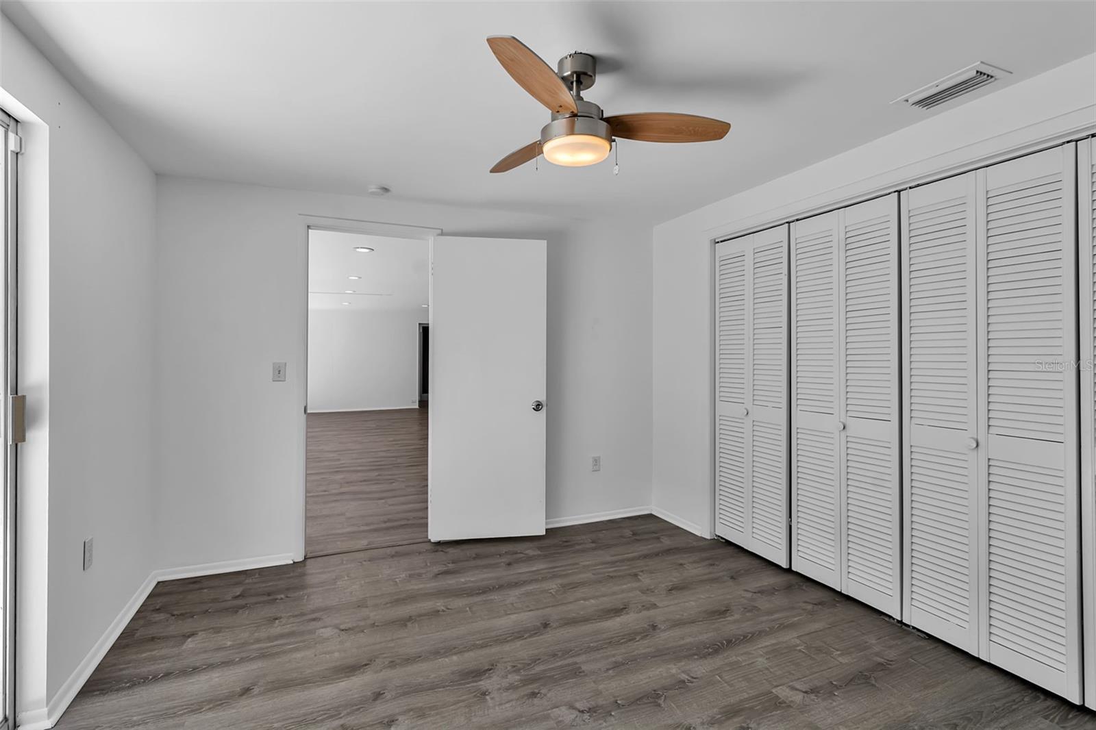 SYLVAN SHORES - Residential