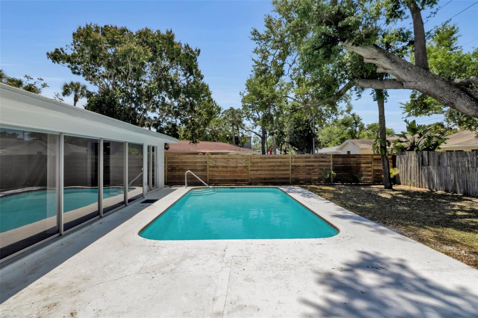 SYLVAN SHORES - Residential