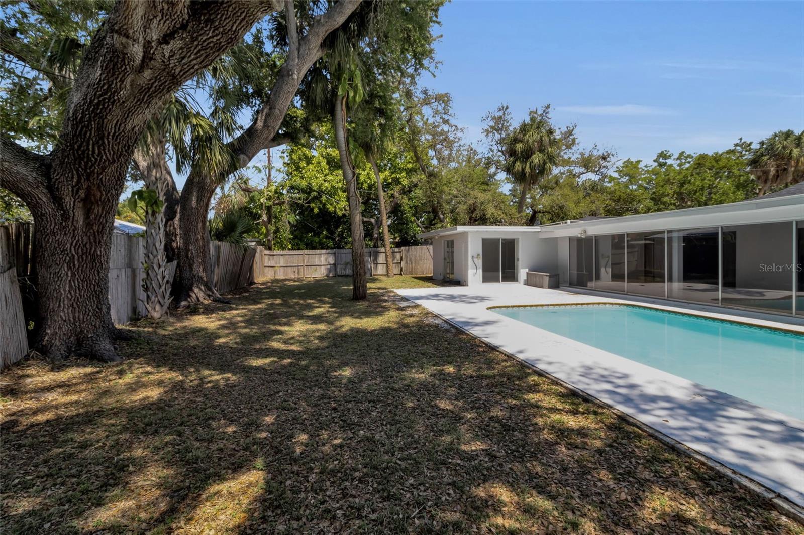 SYLVAN SHORES - Residential