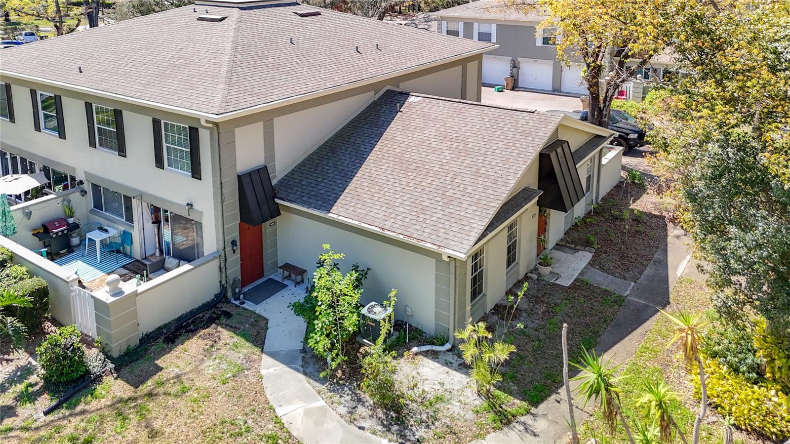 6218 GREENLEAF LANE 6218