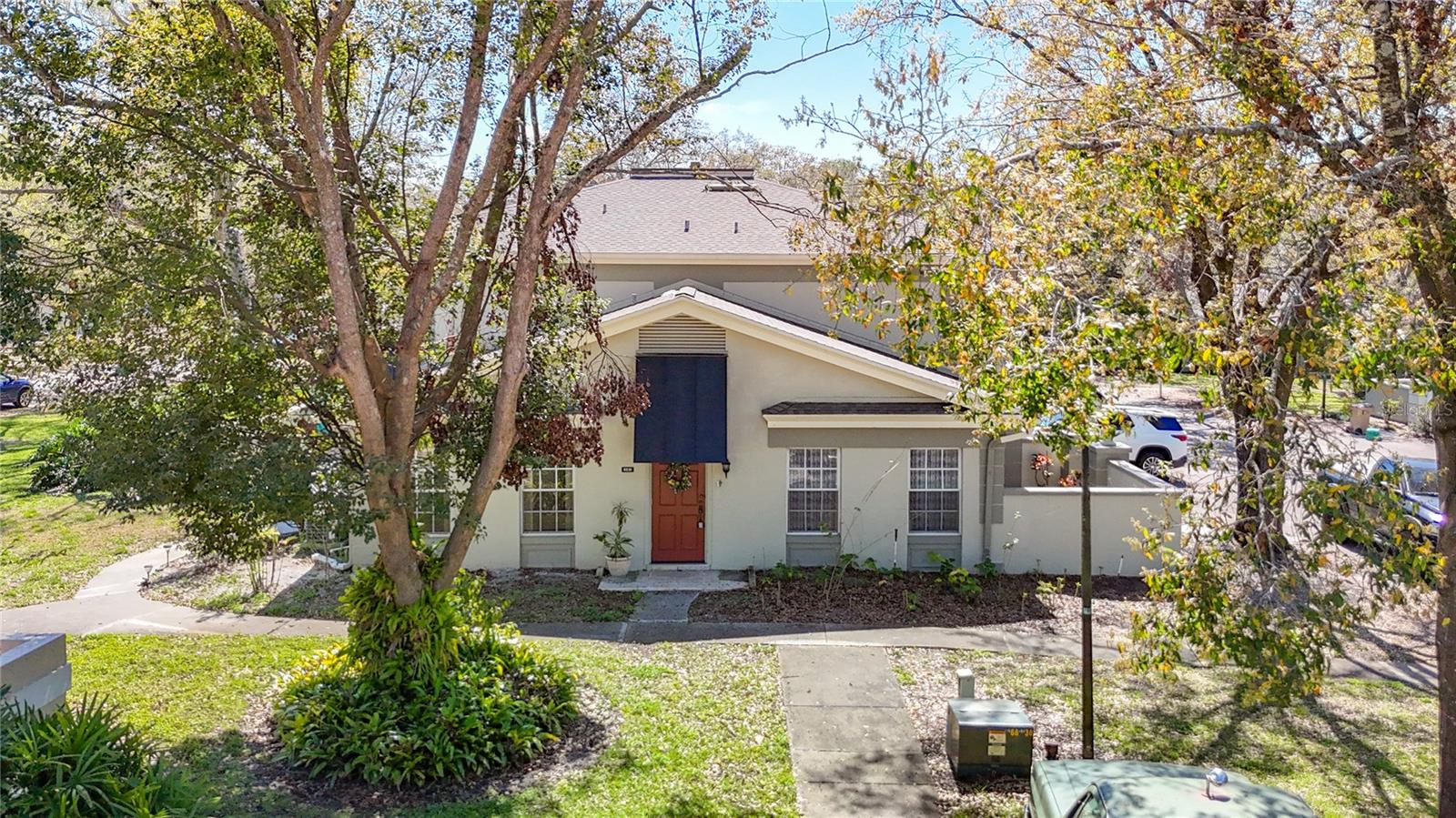6218 GREENLEAF LANE 6218