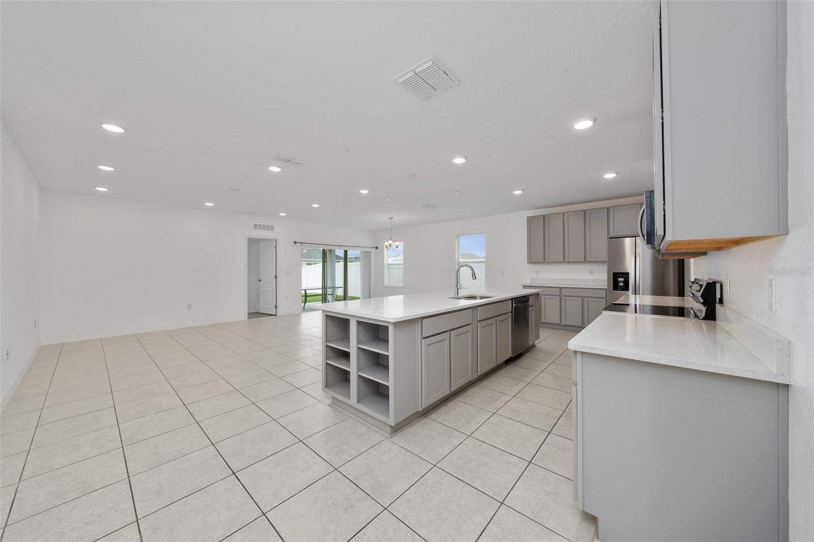 CALABAY CROSSING - Residential