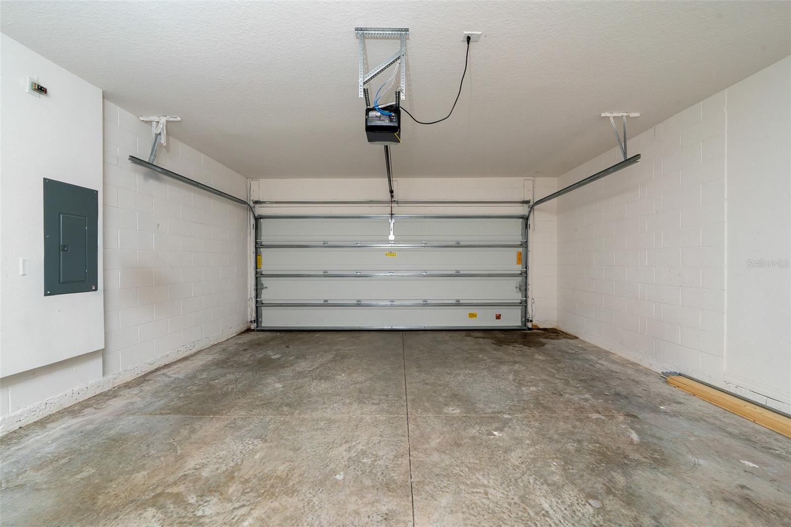 CALABAY CROSSING - Residential