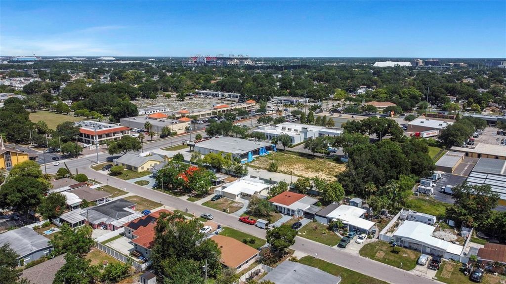 Photo of 2711 N Macdill Avenue, Tampa, FL 33607 (MLS # TB8363575)