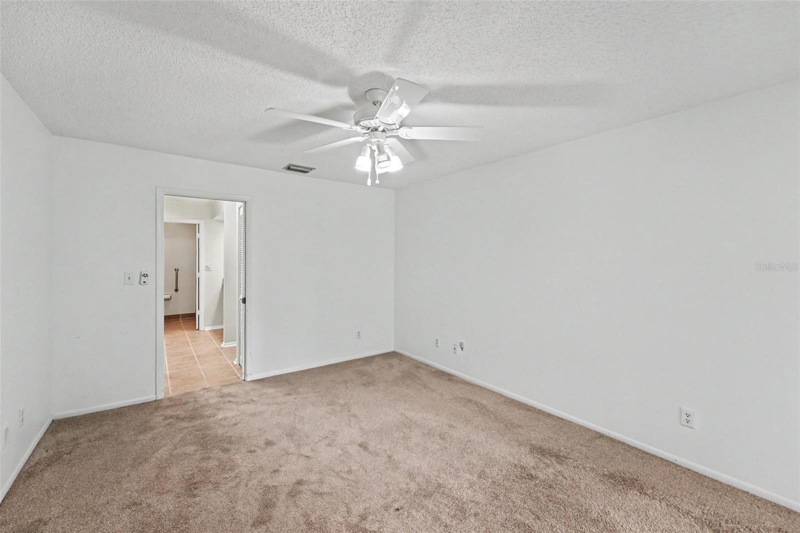 EAST LAKE WOODLANDS CLUSTER HOMES - Residential