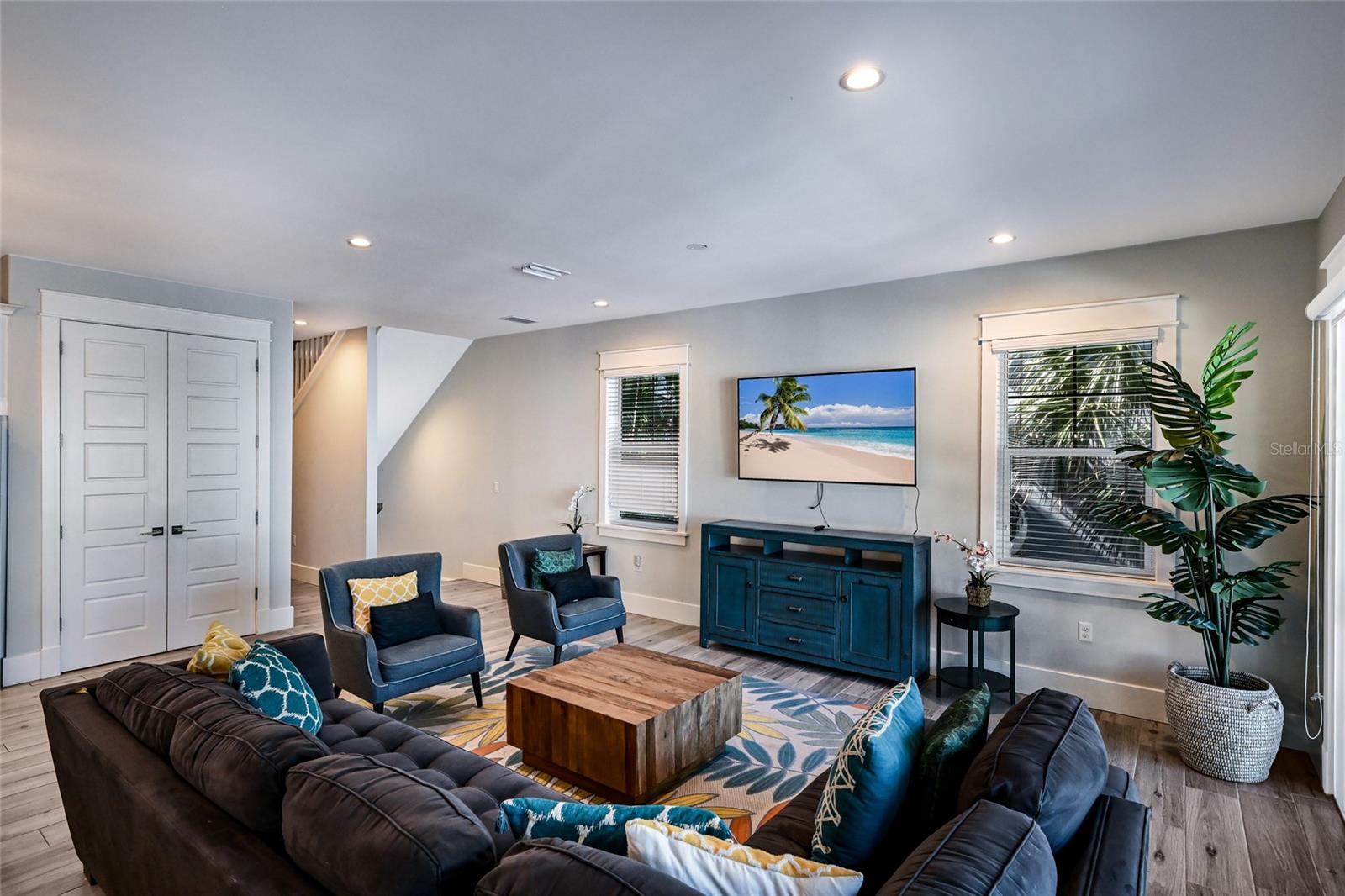 SOUTH BAY BEACH REP - Residential