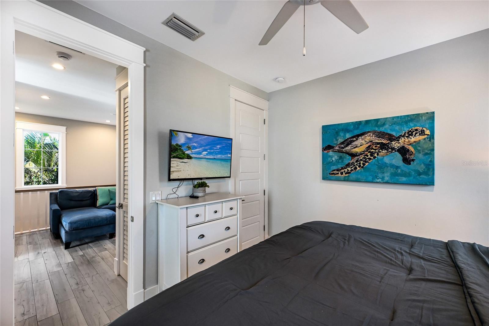 SOUTH BAY BEACH REP - Residential