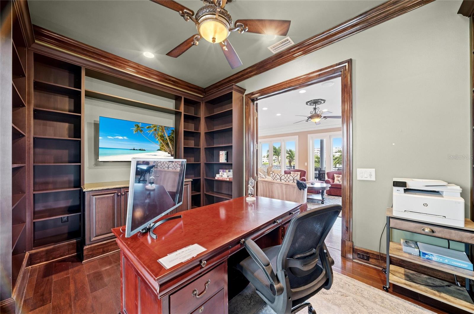 PINE SHORES ESTATE 7TH SEC - Residential