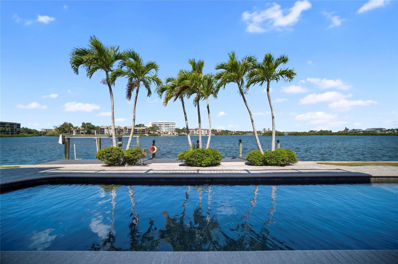 PINE SHORES ESTATE 7TH SEC - Residential