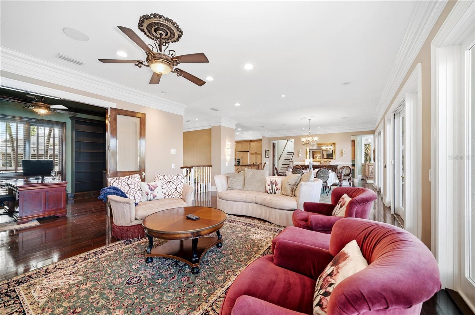 PINE SHORES ESTATE 7TH SEC - Residential