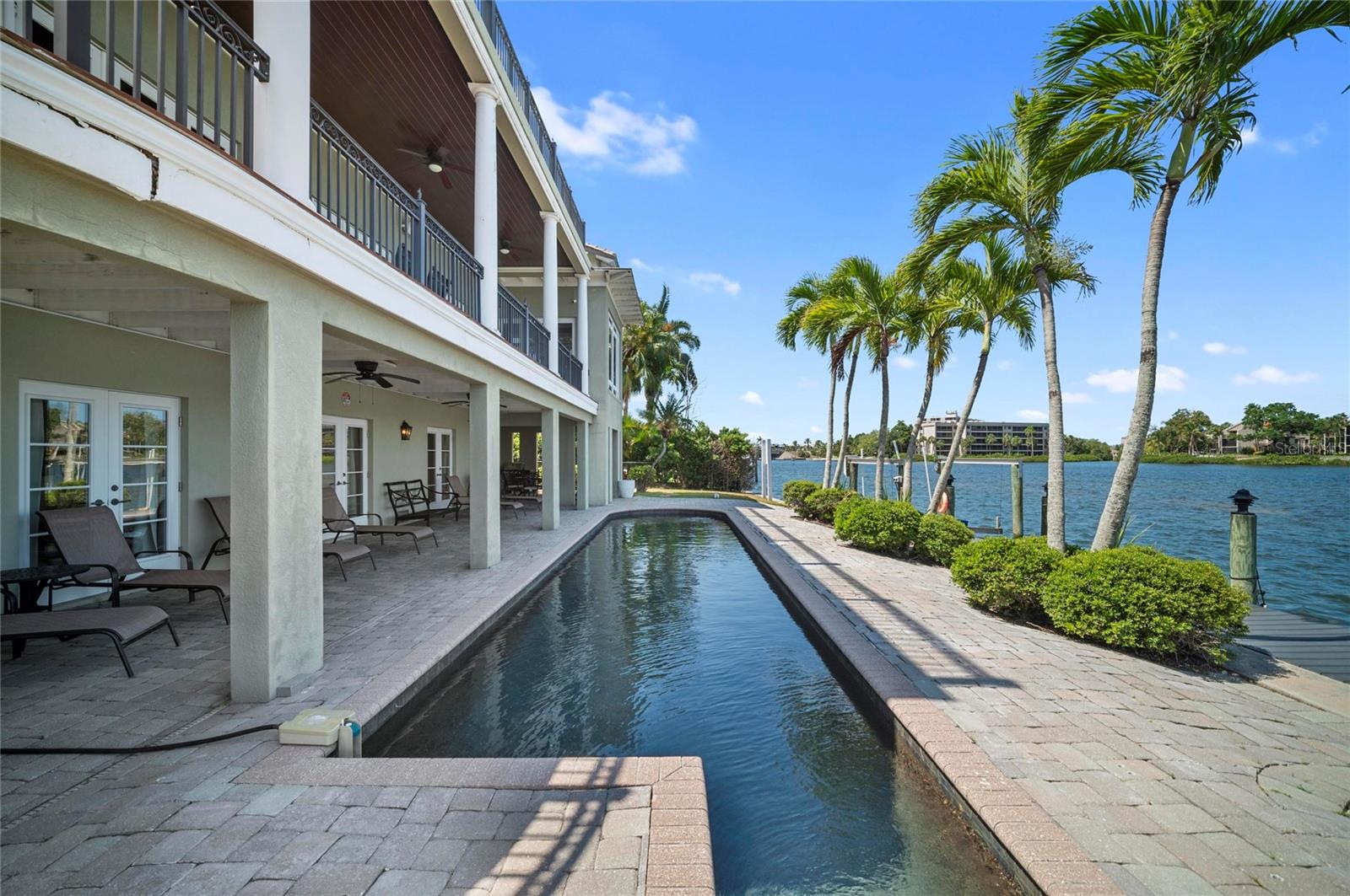 PINE SHORES ESTATE 7TH SEC - Residential